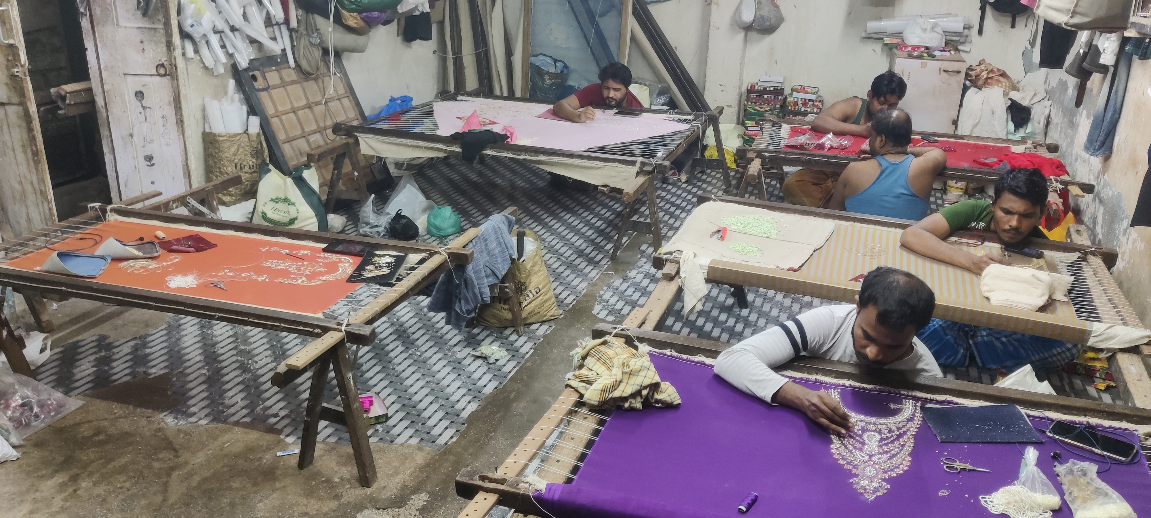 Sirajul Hand Embroidery karkhana in Andheri