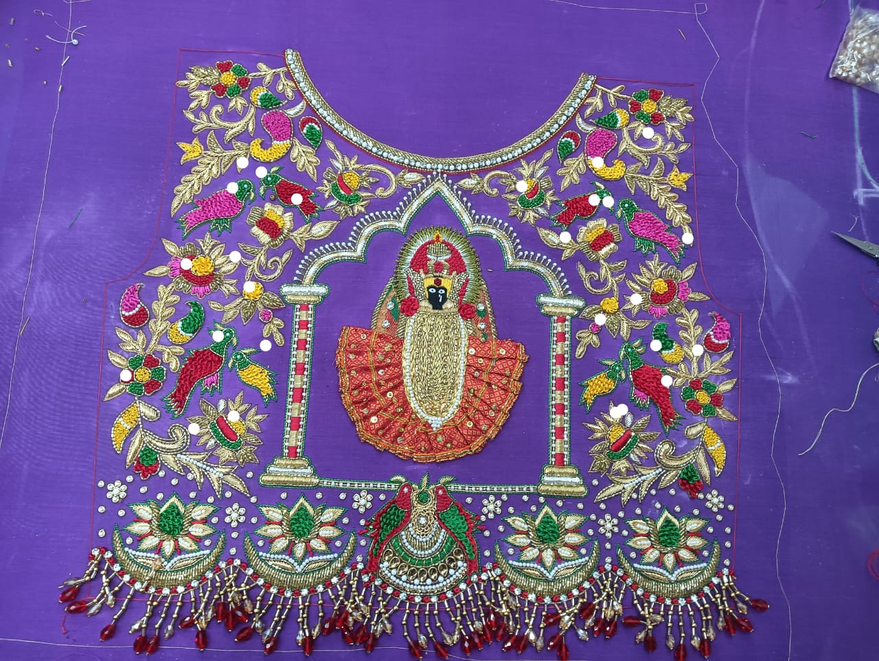 Mallik Hand Embroidery Karigar Hiring For Relocatable Worldwide