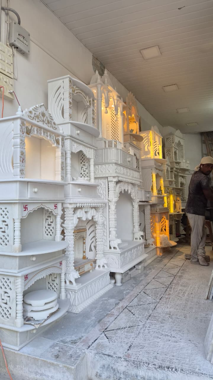 Makrana Marble Artists Workshop in Mumbai