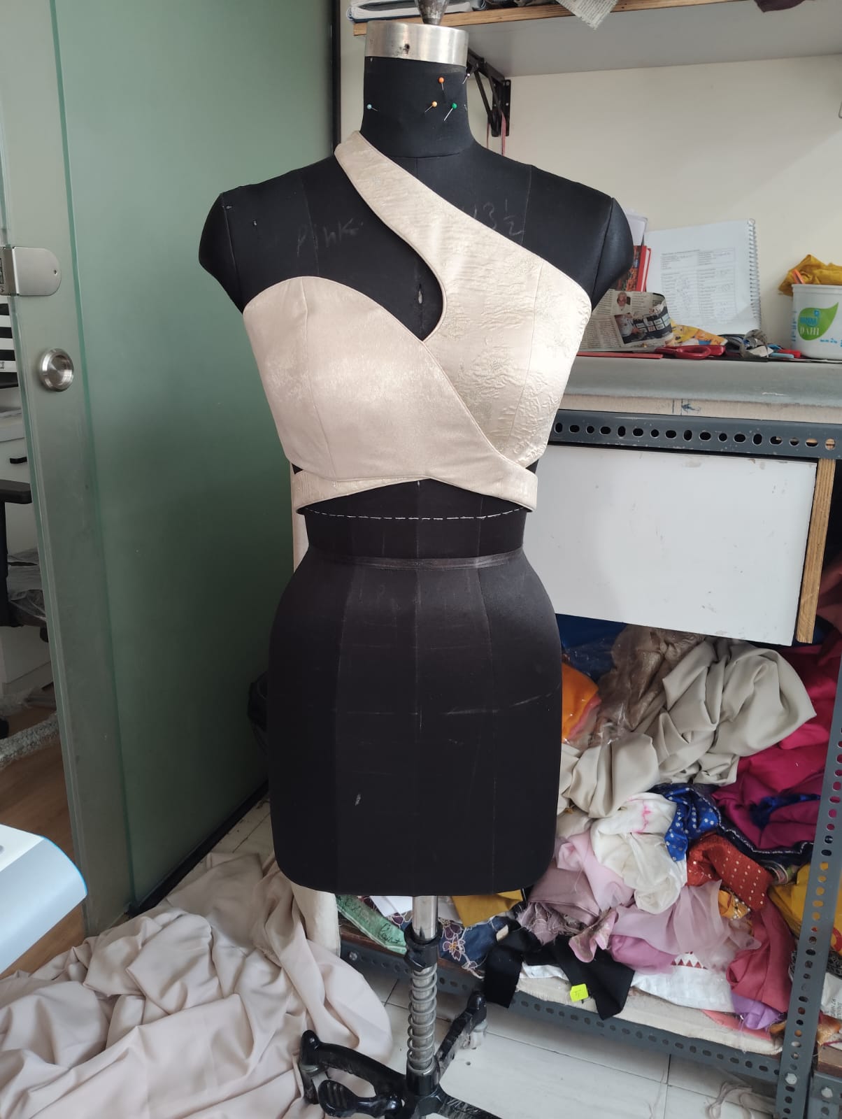 Rashid Indian & Western Wear Cutting Master Hiring in Jogeshwari | BOUTIQUE 8+ Years Experience