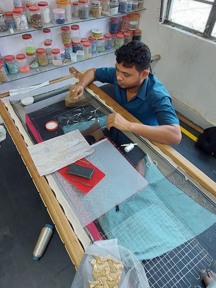 Abdul Hand Embroidery Karkhana in Santacruz